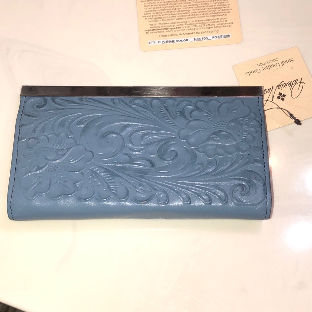 Patricia Nash Burnished Tooled Leather Cauchy Wallet Color Blue Fog NWT & Card - Picture 8 of 16